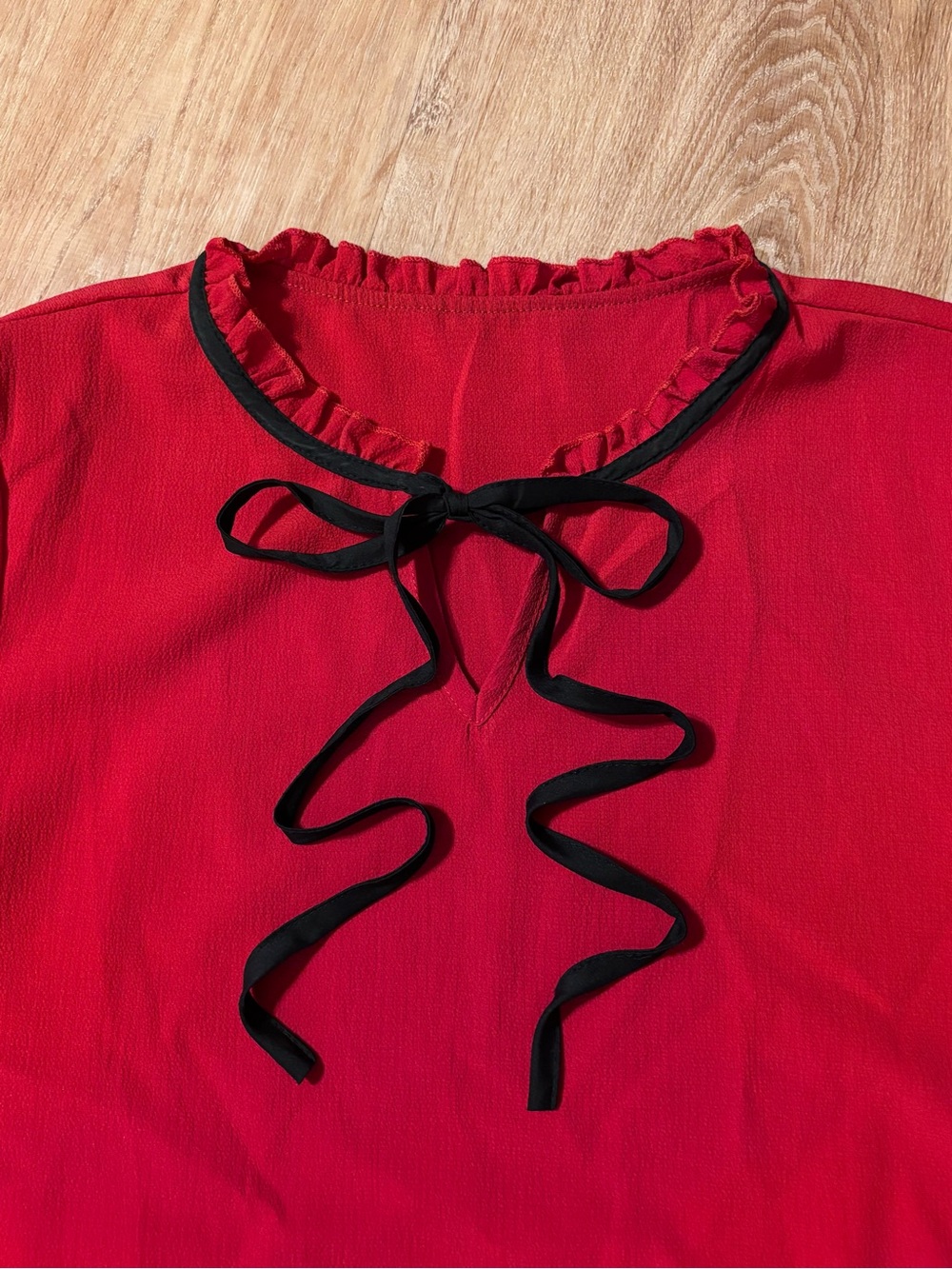 Women’s Red Puff Sleeve Bow Tie sheer Blouse XL **2 for 20** - Picture 6 of 8